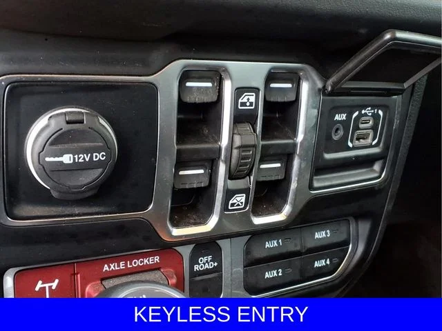Used 2024 Gray Jeep Mojave image 13