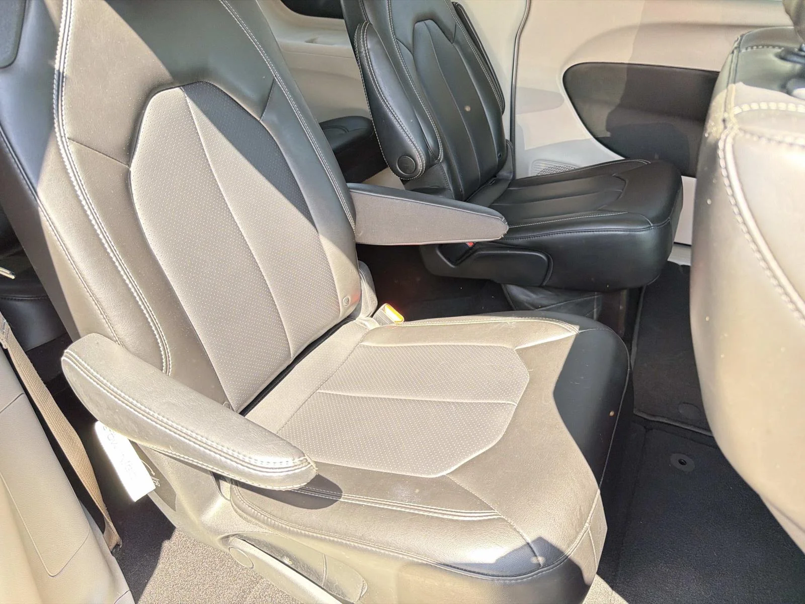 2023 Chrysler Pacifica Touring L - Photo 22