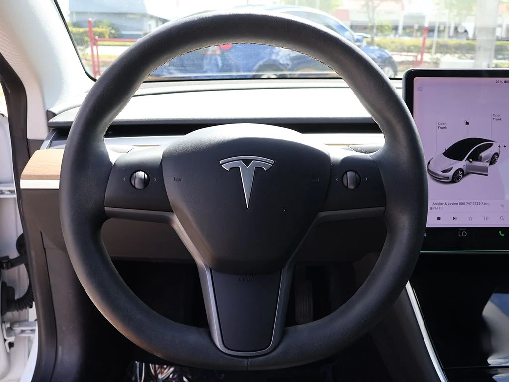 Used 2020 White Tesla Long Range image 39