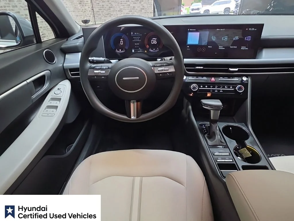 Certified Used 2025 Aero Silver Hyundai SE image 16