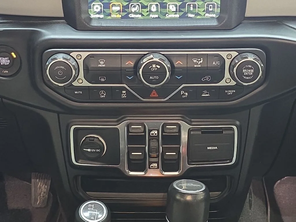 Used 2021 Black Jeep Overland image 23