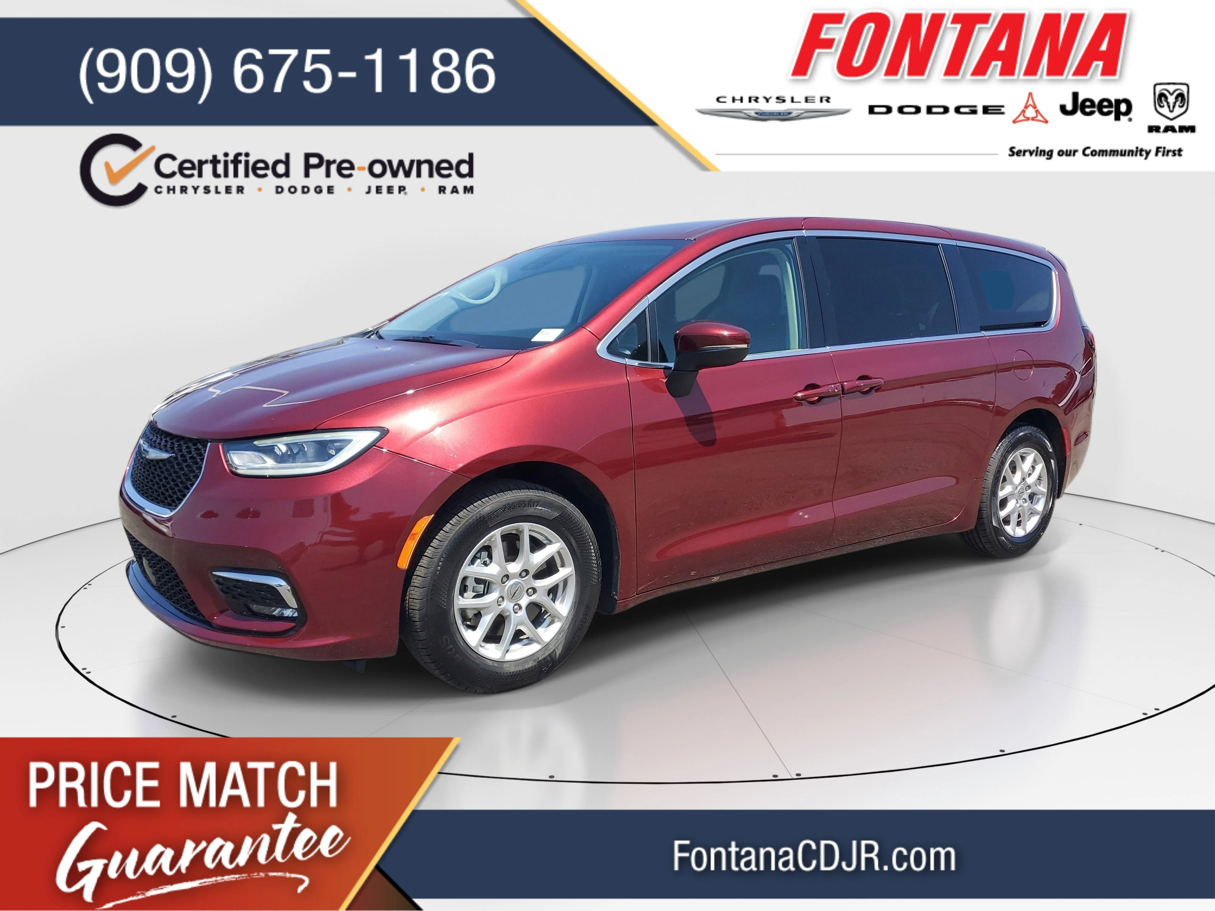 2023 Chrysler Pacifica Touring L's photo