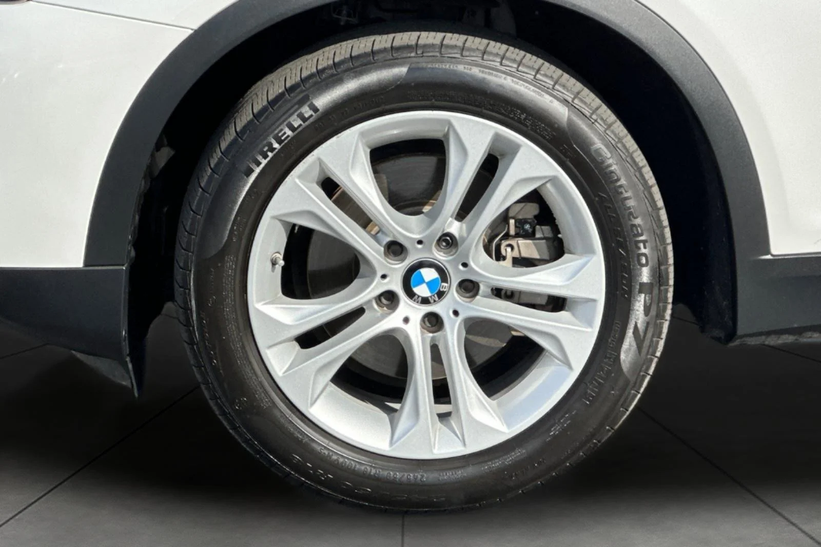 Used 2015 Mineral White Metallic BMW xDrive28i image 26