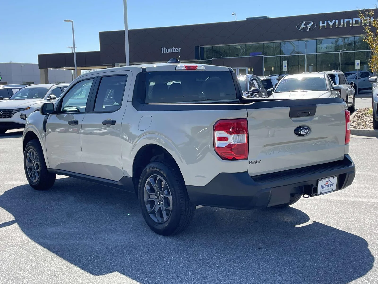 Used 2025 Desert Sand Ford XLT image 27