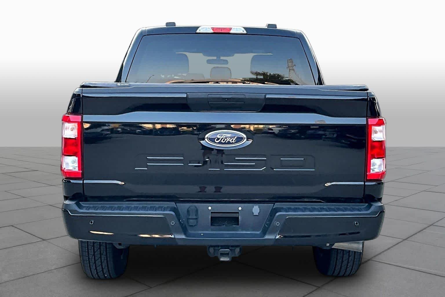 Used 2023 Agate Black Metallic Ford XL image 5