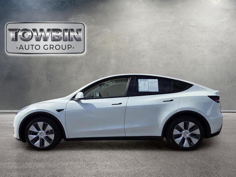 Used 2020  Tesla Long Range image 9