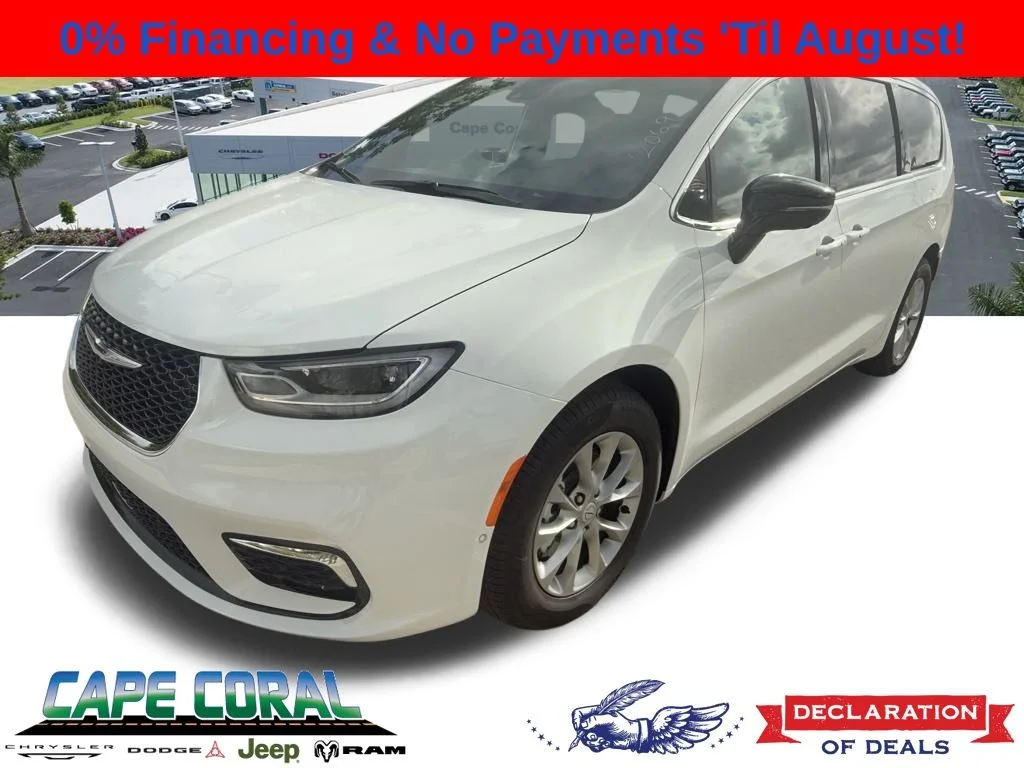 2026 Chrysler Pacifica Limited's photo