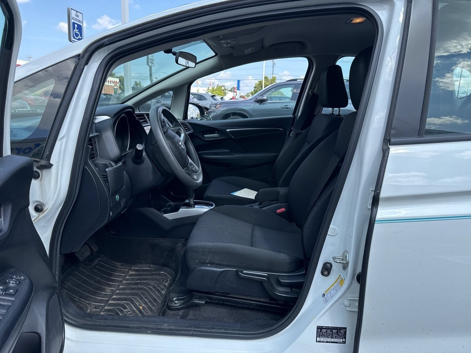 Used 2020 Platinum White Pearl Honda LX image 28