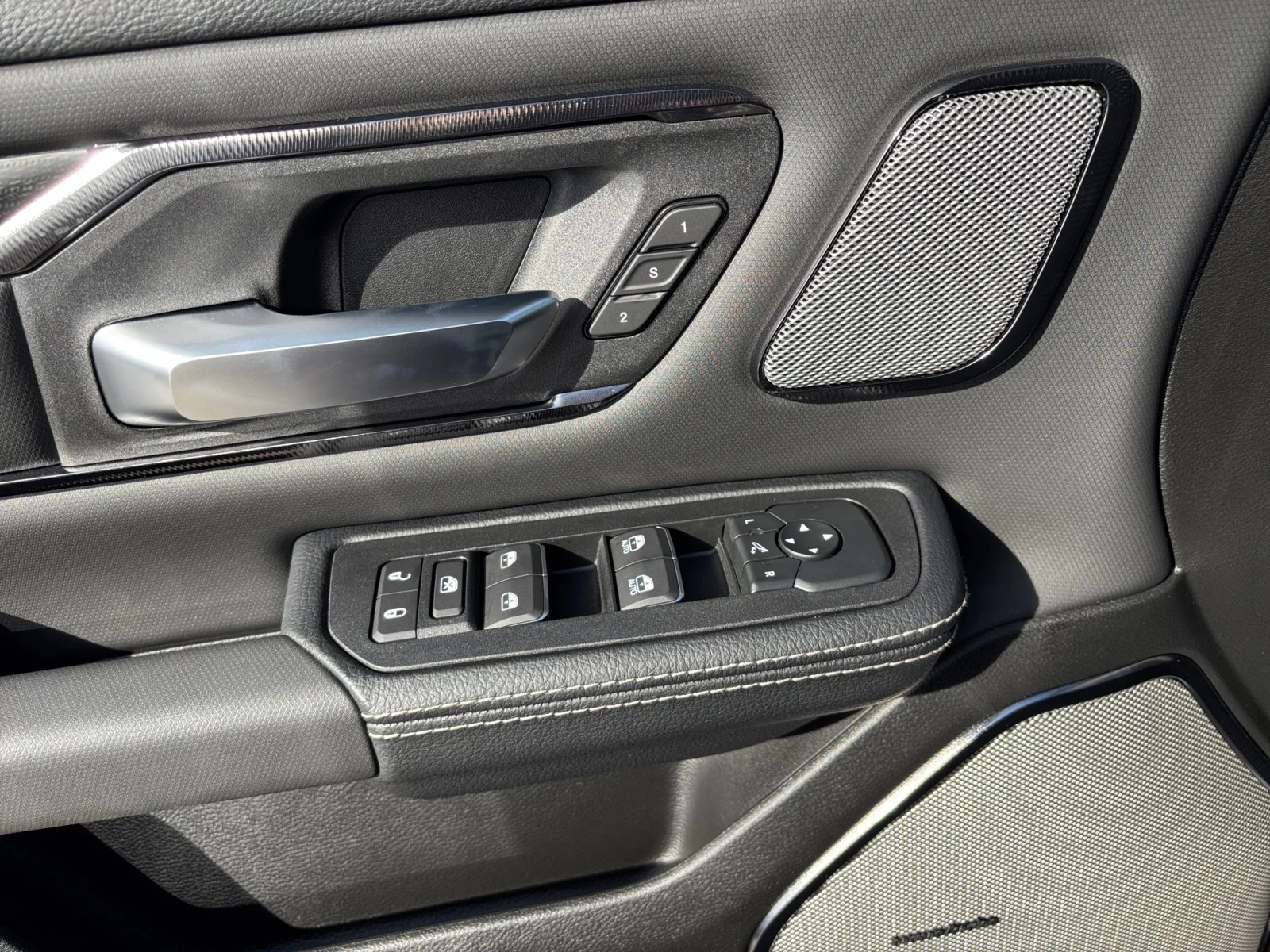 New 2027 Diamond Black Crystal Pearl Ram Sport image 11