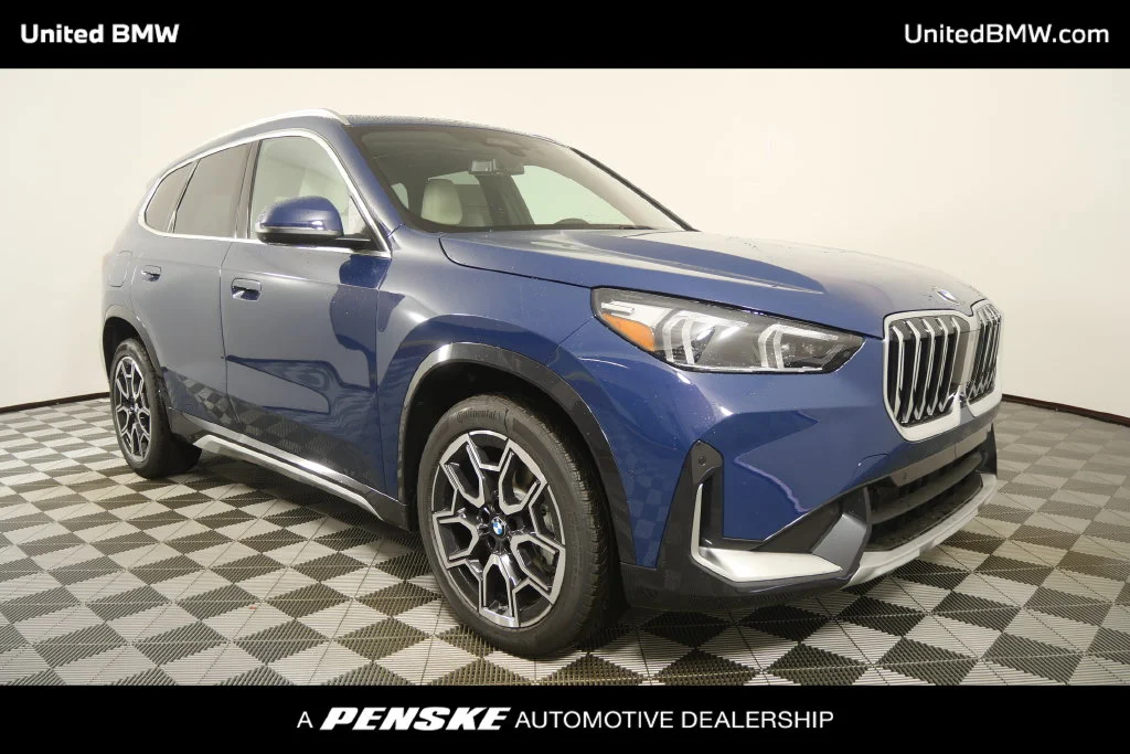 New 2027 Night Dusk Blue Metallic BMW xDrive28i image 2