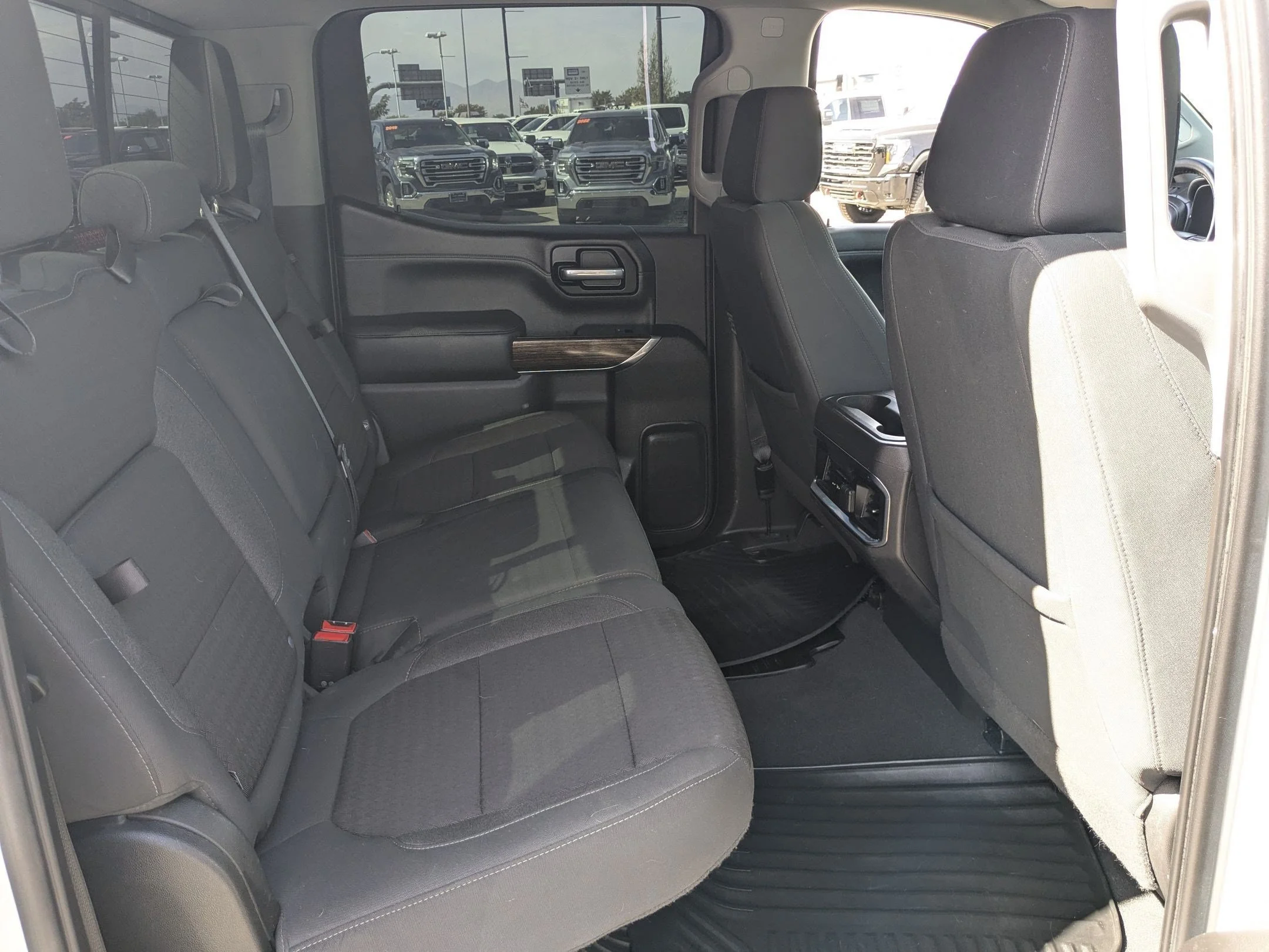 Used 2021 Quicksilver Metallic GMC Elevation image 29