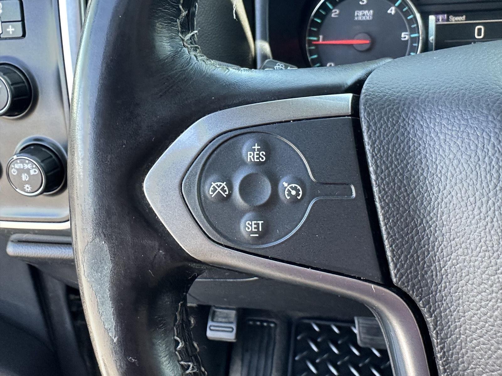 Certified Used 2015 TUNGSTEN METALLIC Chevrolet LT image 31