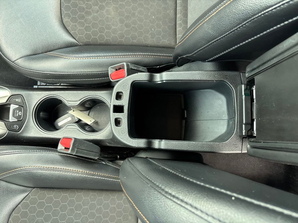 Used 2017 Gray Jeep Latitude image 15