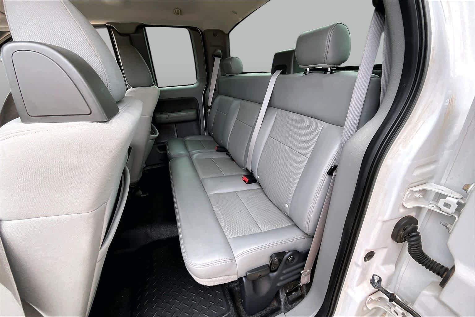 Used 2007 White Sand Tri-Coat Metallic Ford XLT image 17