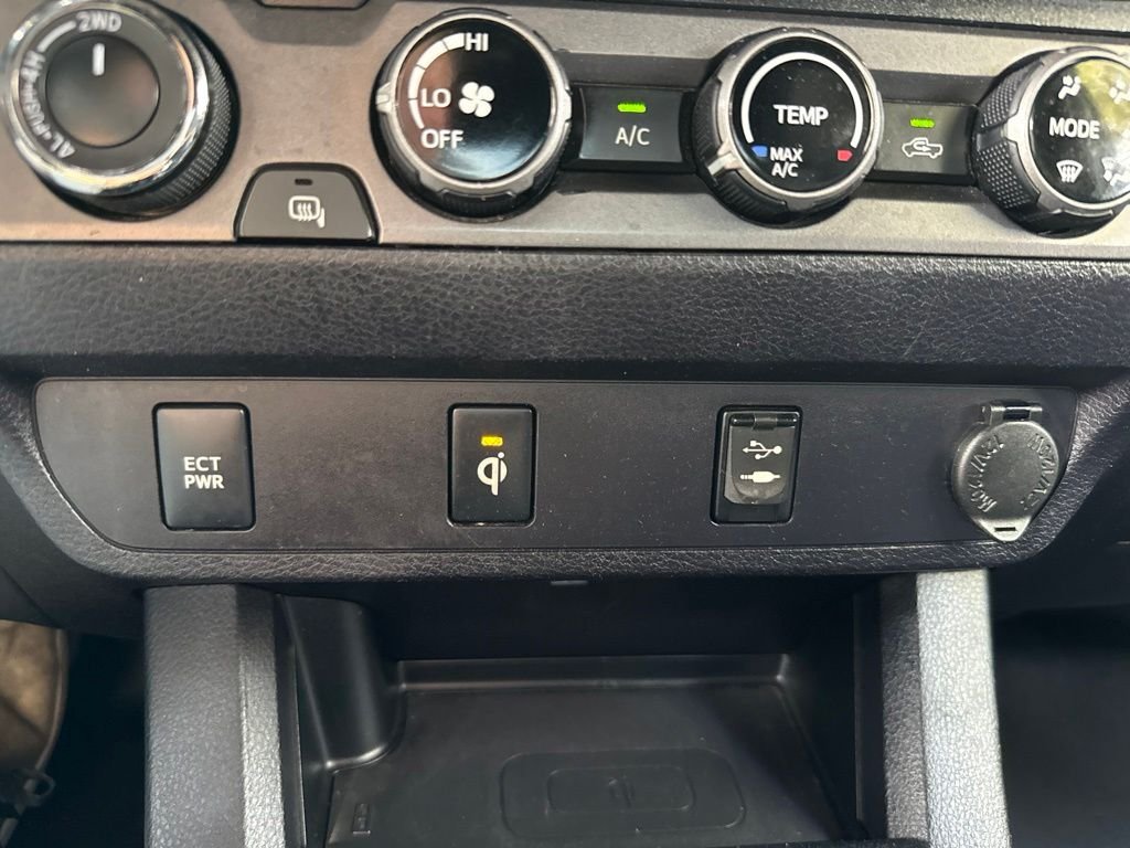 Used 2017 Silver Toyota TRD Off-Road image 34