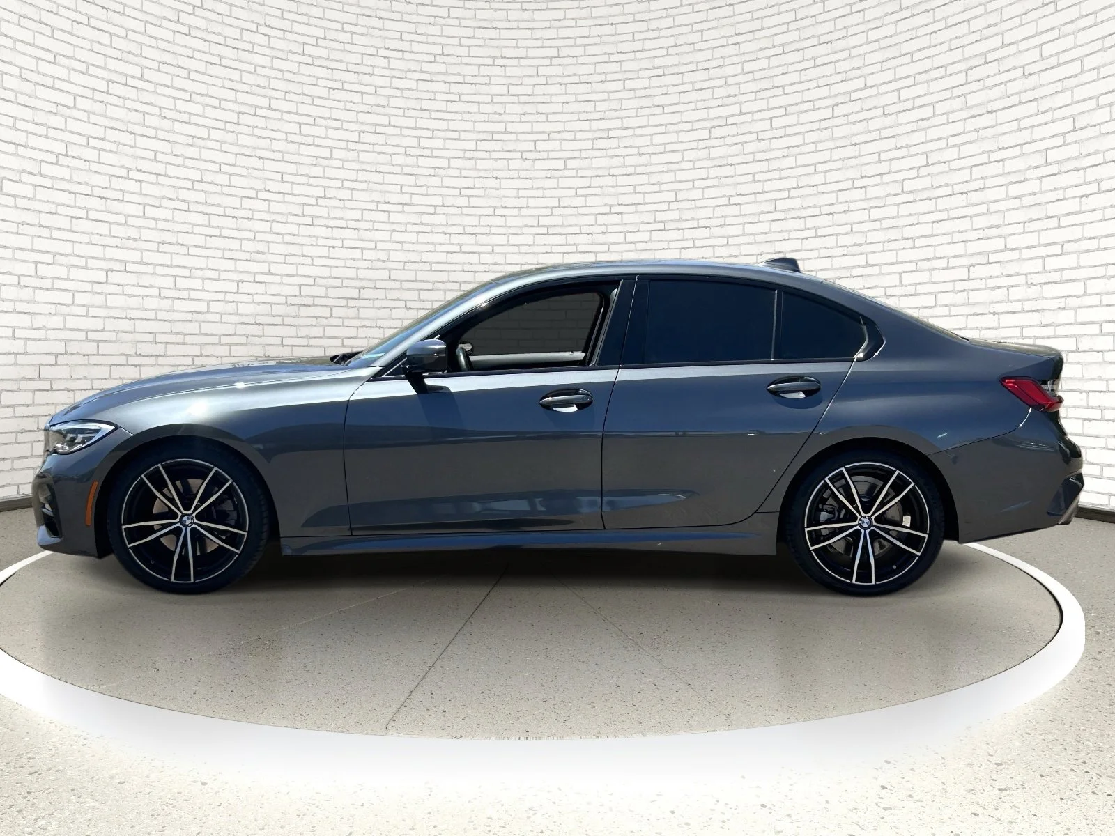 2019 BMW 3 Series 330i - Photo 6