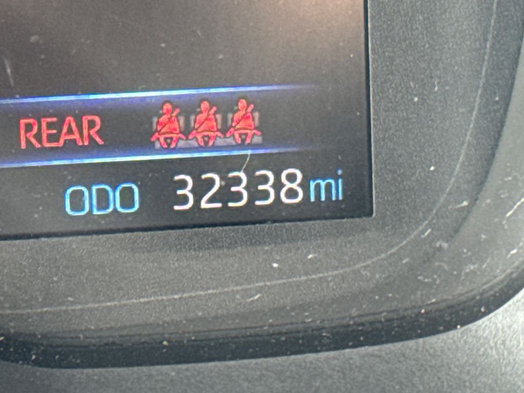Used 2020 Silver Toyota LE image 17