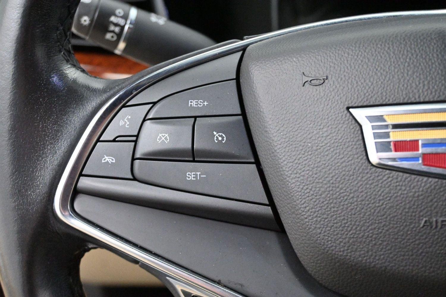 Used 2019 RADIANT SILVER METALLIC Cadillac Luxury FWD image 19