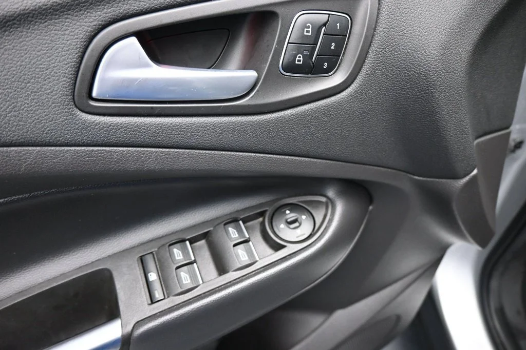 Used 2017 Silver Ford Titanium image 12
