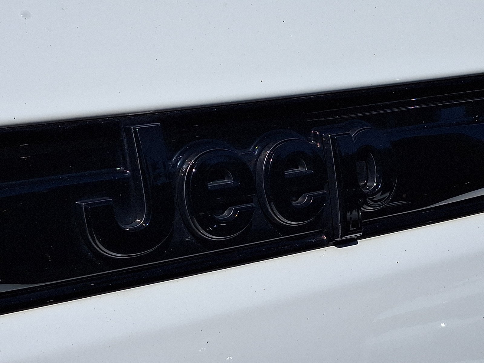 Used 2023 Bright White Clearcoat Jeep Altitude image 29