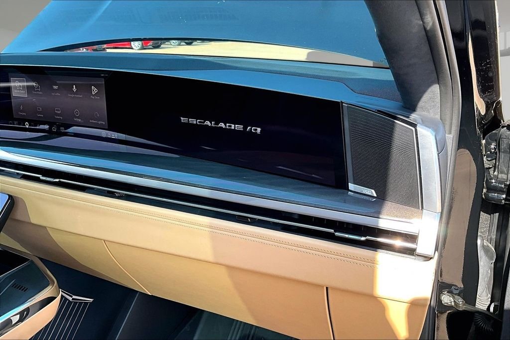 Used 2025 Black Cadillac Sport 2 image 16