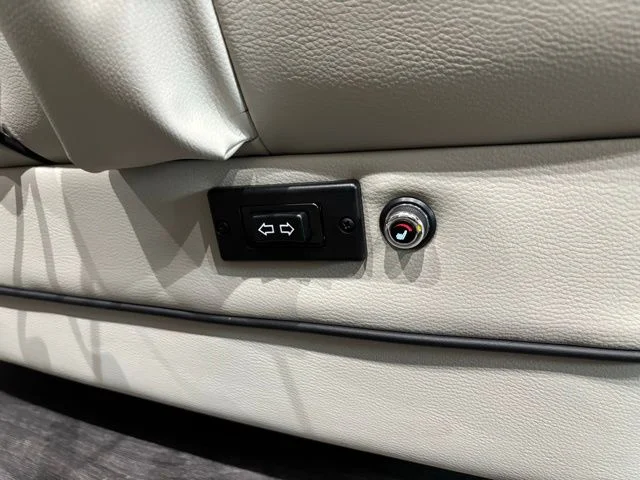 New 2026 Grey Mercedes-Benz Discovery Cross Country image 45