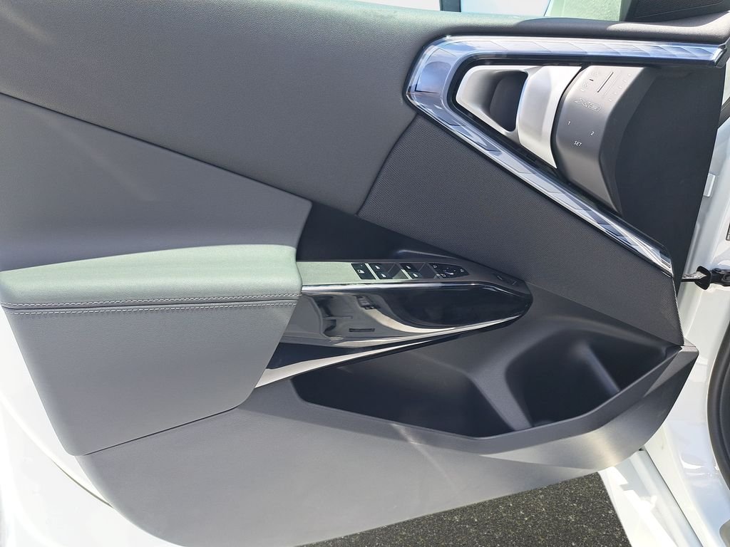 New 2026 Alpine White BMW 30 xDrive image 14