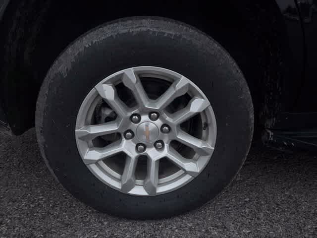 Used 2025 Black Chevrolet LT image 12