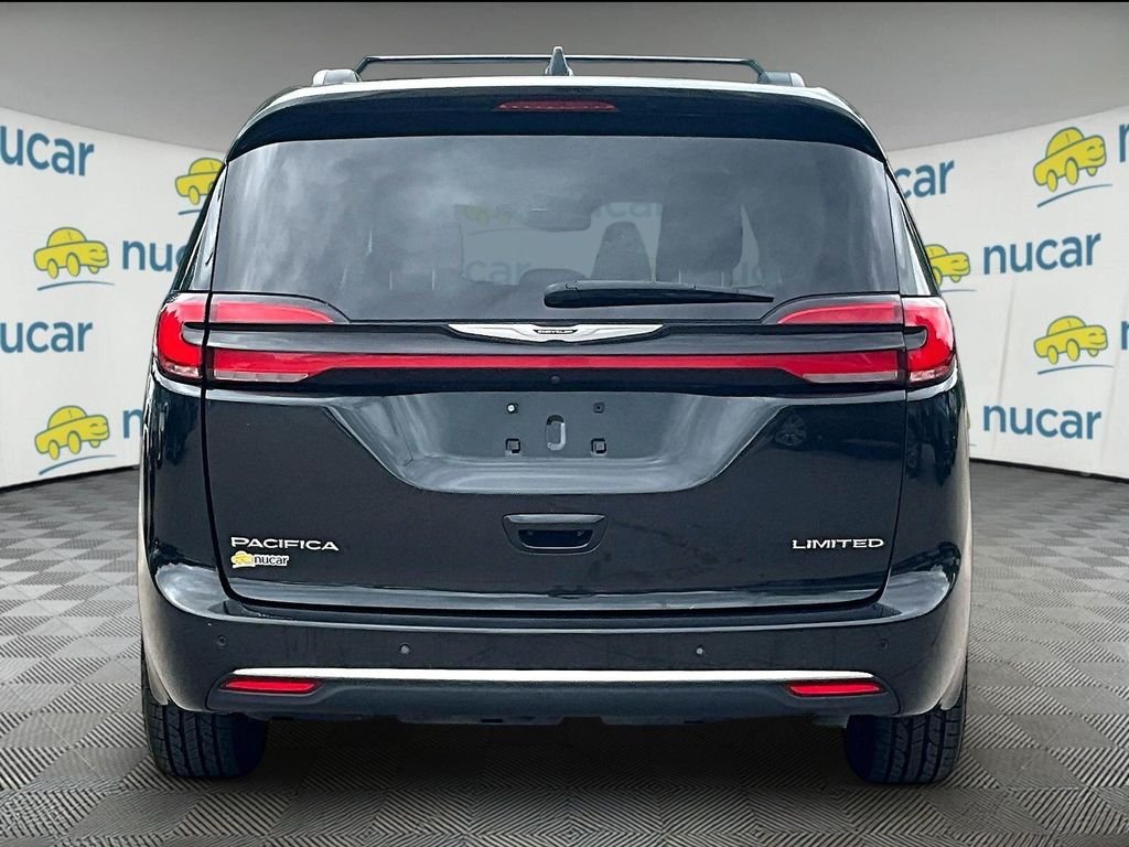 Used 2023 Black Chrysler Limited image 5