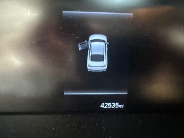 Used 2025 Gray Hyundai SEL Sport image 14