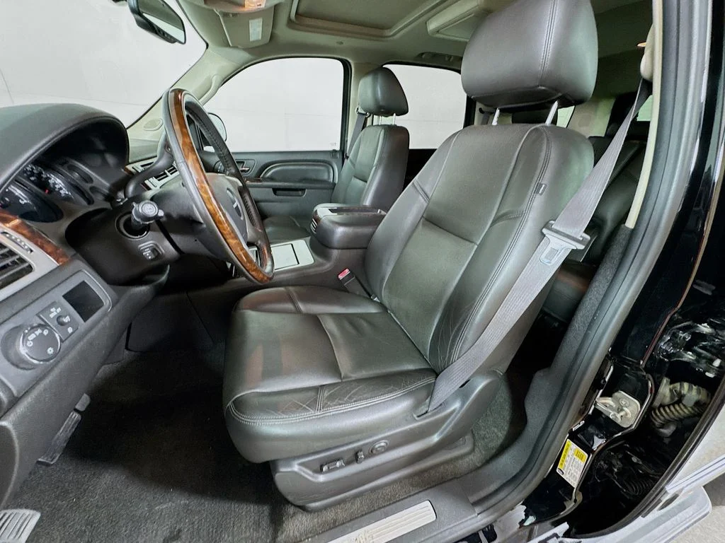 Used 2013 Black GMC Denali image 24
