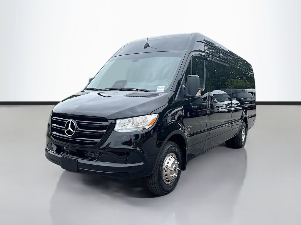New 2025  Mercedes-Benz 15 Passenger Sliding Door image 7