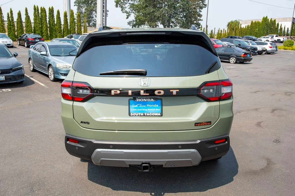 New 2026 Ash Green Metallic Honda TrailSport w/Pet Package image 7