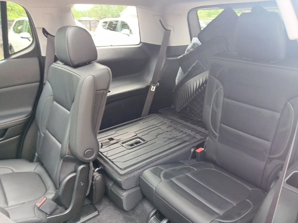 Used 2021 Midnight Blue Metallic GMC SLT image 33