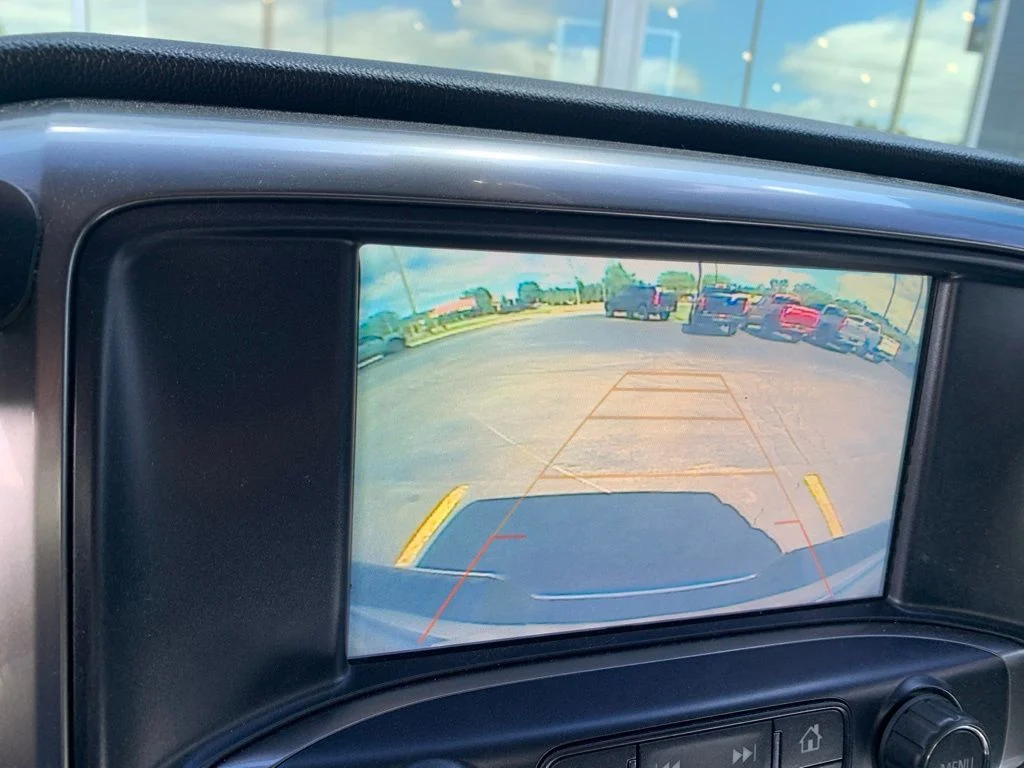 Used 2018 Silver Ice Metallic Chevrolet LT image 16