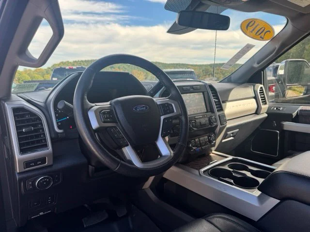 Used 2019 Gray Ford Lariat image 24