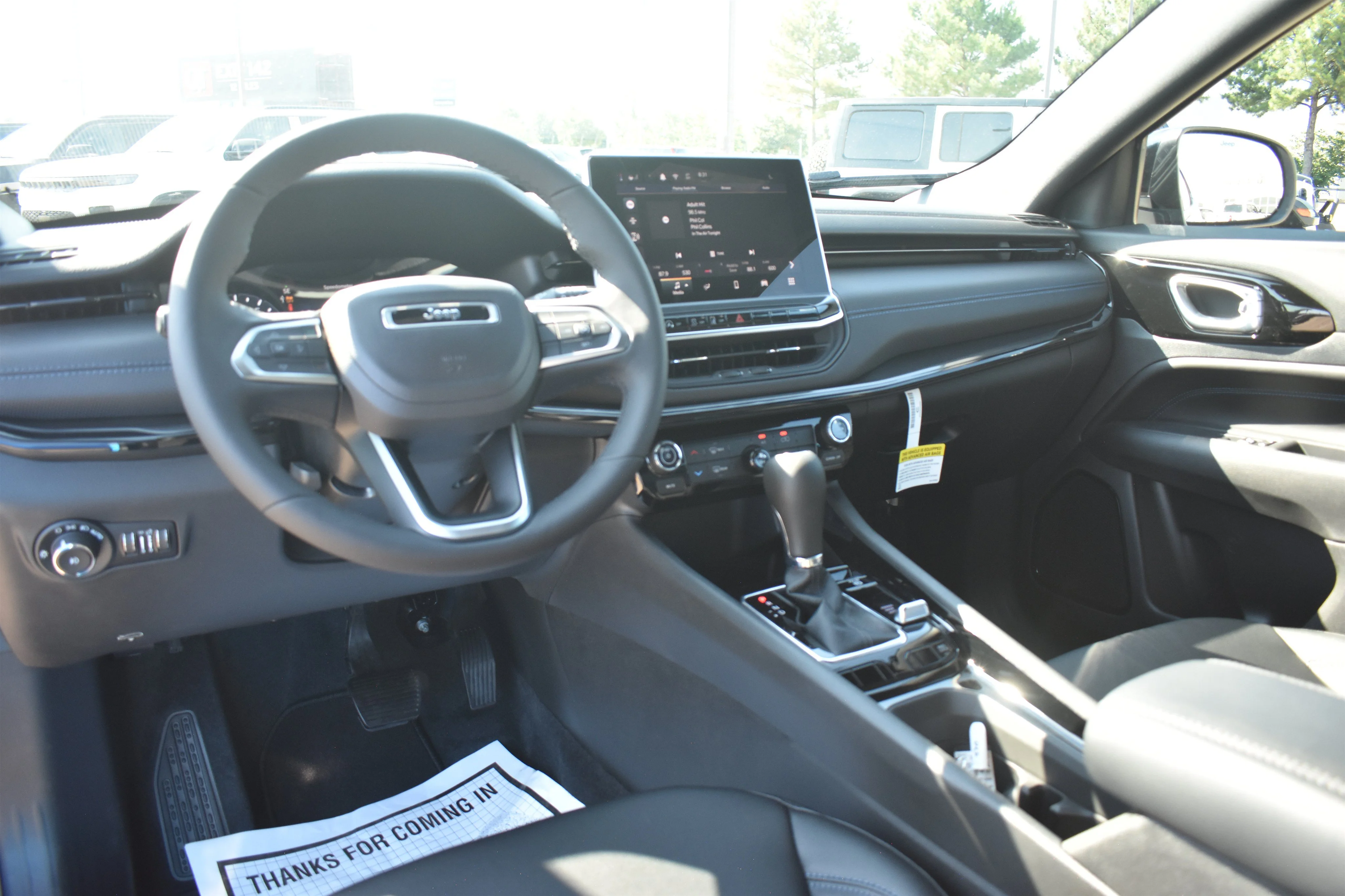 New 2026 Hydro Blue Pearlcoat Jeep Latitude Altitude image 17