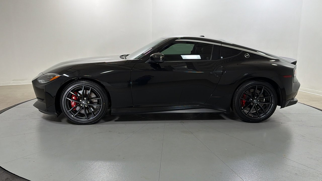 Used 2025 Black Nissan Performance image 8