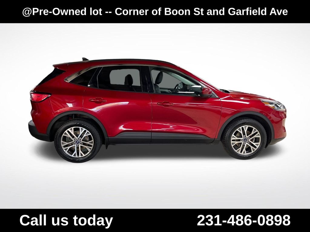 Used 2022 Red Ford SEL image 6