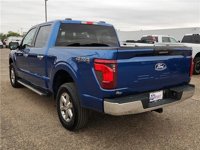 Used 2024 Atlas Blue Metallic Ford XLT 4x4 SuperCrew Cab 5.5 ft. box 145 in. WB image 3