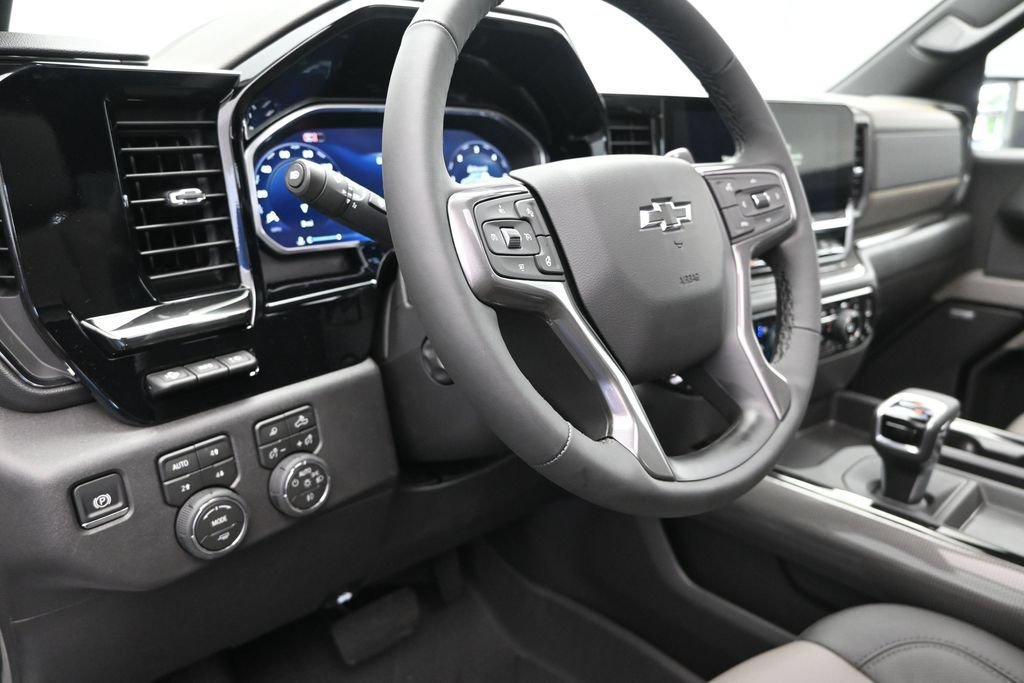 2026 Chevrolet Silverado 1500 ZR2 - Photo 12