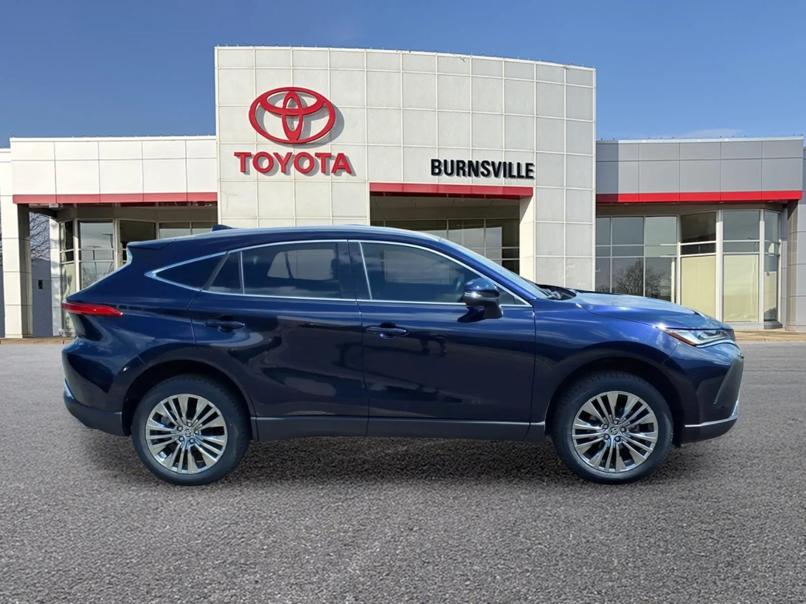 Certified Used 2024  Toyota XLE image 2
