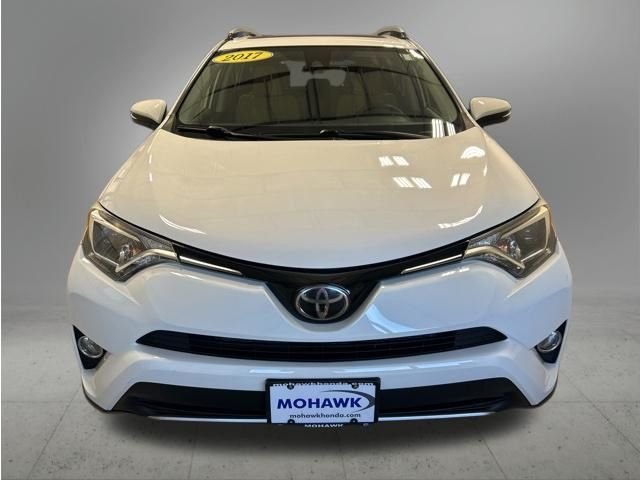 Used 2017 Super White Toyota XLE image 9