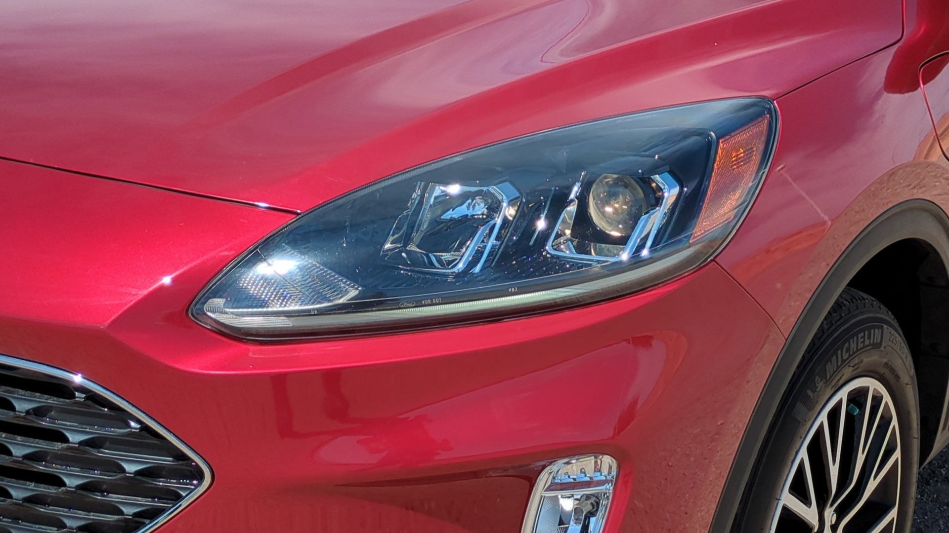 Used 2022 Red Metallic Ford SEL Plug-In Hybrid image 9