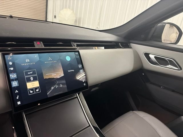 Certified Used 2024 Fuji White Land Rover Dynamic SE image 30