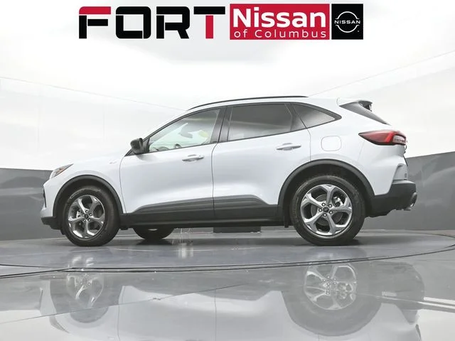 Used 2025 Silver Ford ST-Line image 34