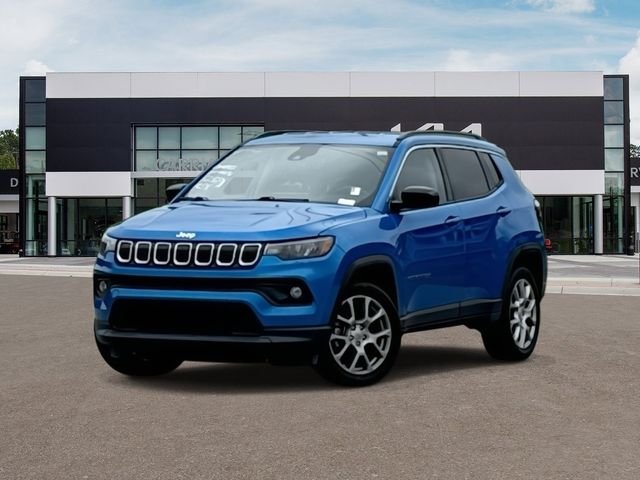 2022 Jeep Compass Latitude Lux 4X4's photo