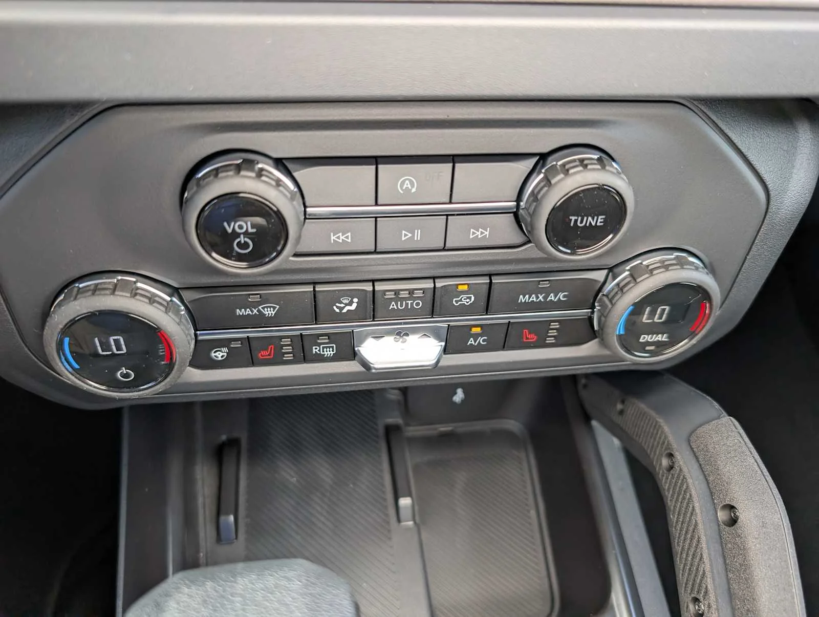 New 2026 Avalanche Gray Ford Badlands® image 26