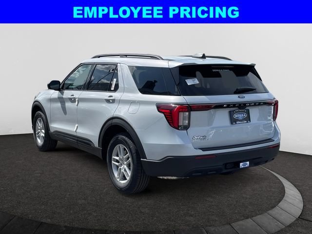 New 2026 White Ford Active image 3