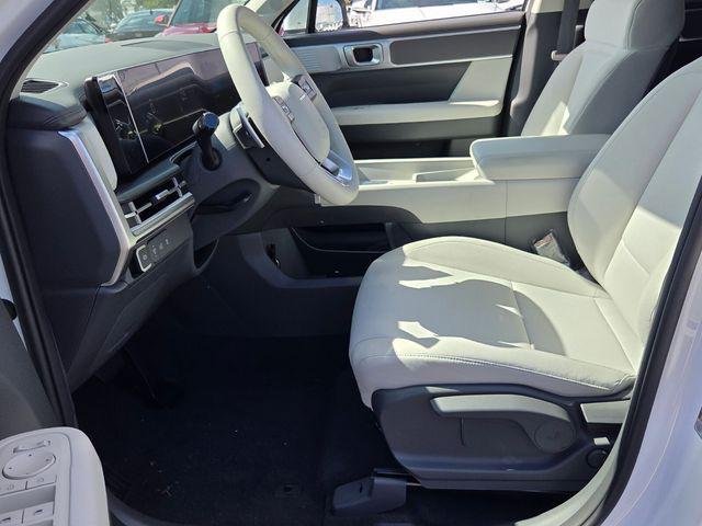 New 2027 White Hyundai SE FWD image 5